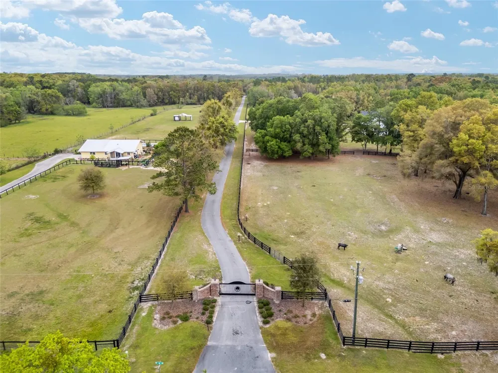 3595 NW 156TH DRIVE Newberry, FL 32669