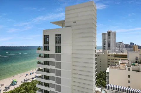 4391 Collins Ave #1415
