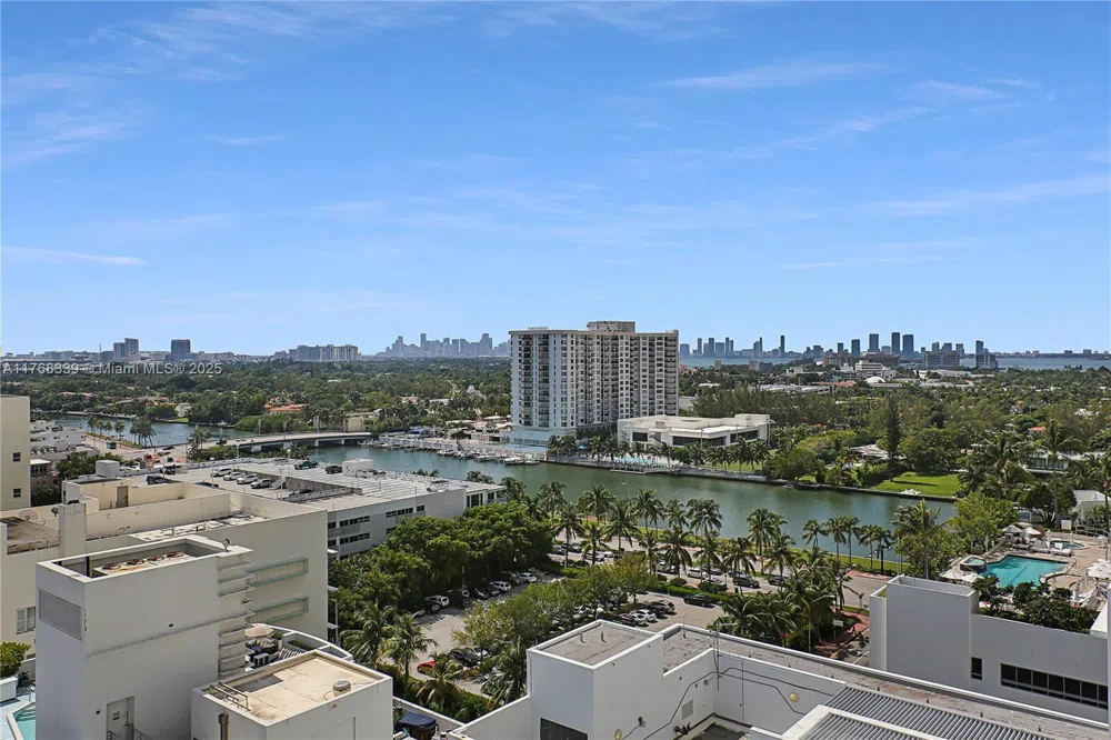 4391 Collins Ave #1415 Miami Beach, FL 33140