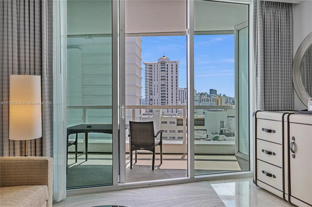 4391 Collins Ave #1415 Miami Beach, FL 33140