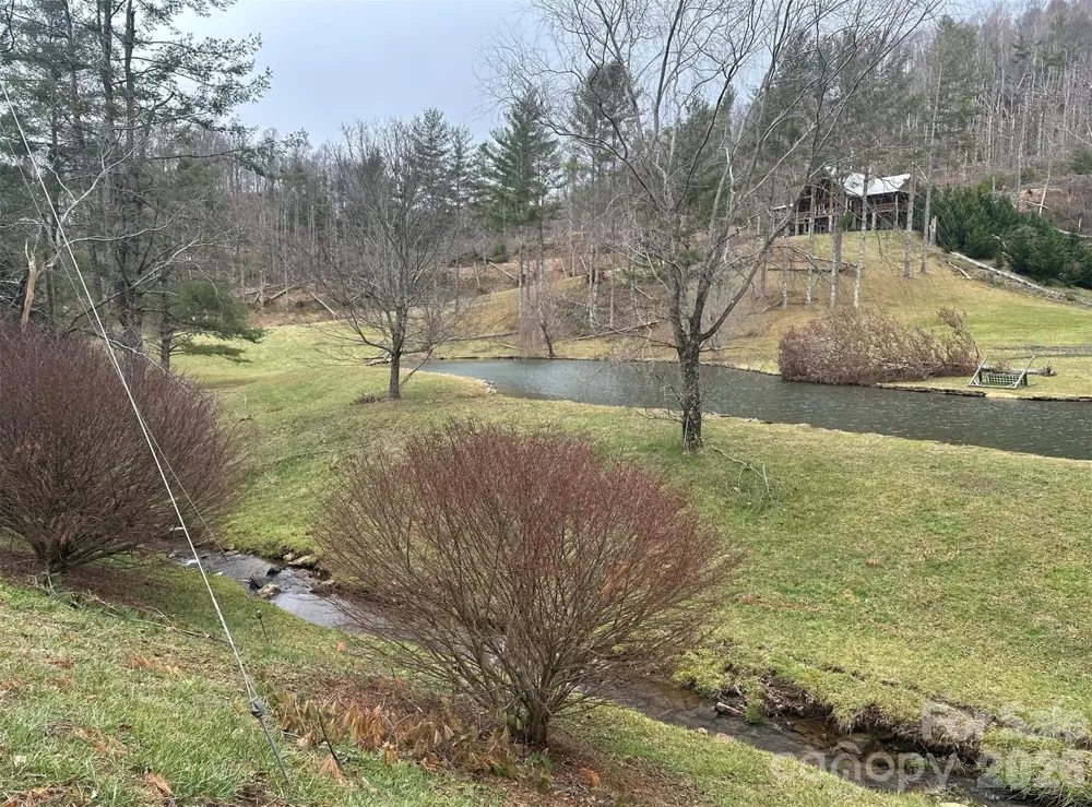 99999 Big Rock Creek Drive Bakersville, NC 28705