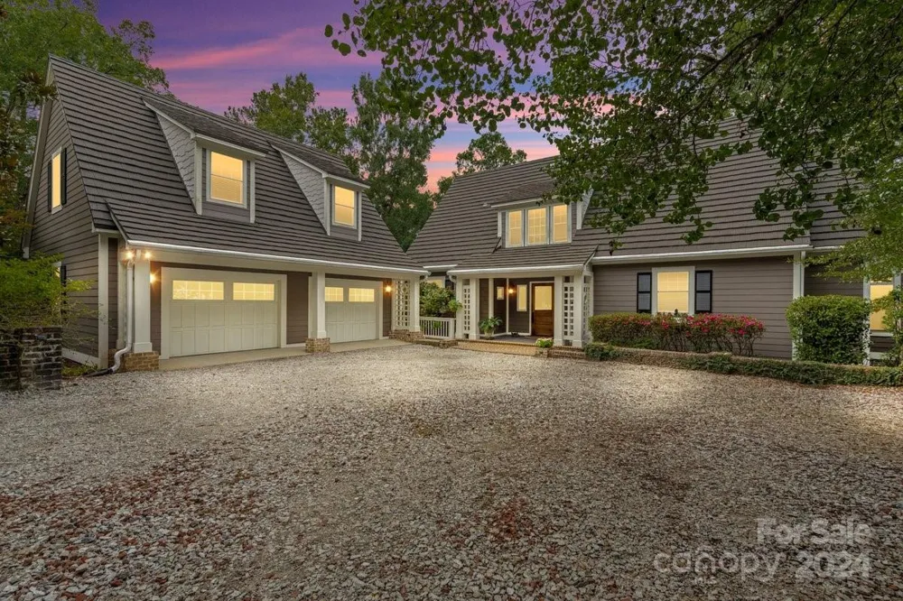 2884 Lake Road Ridgeway, SC 29130