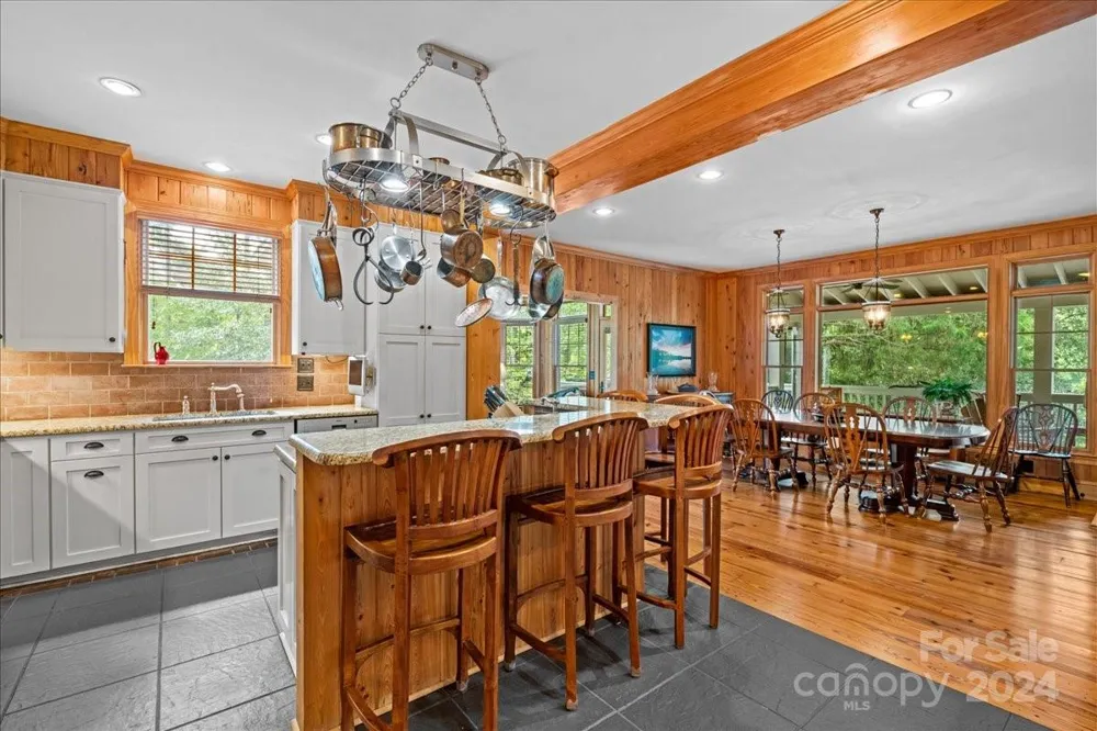 2884 Lake Road Ridgeway, SC 29130