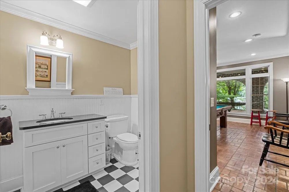 2884 Lake Road Ridgeway, SC 29130