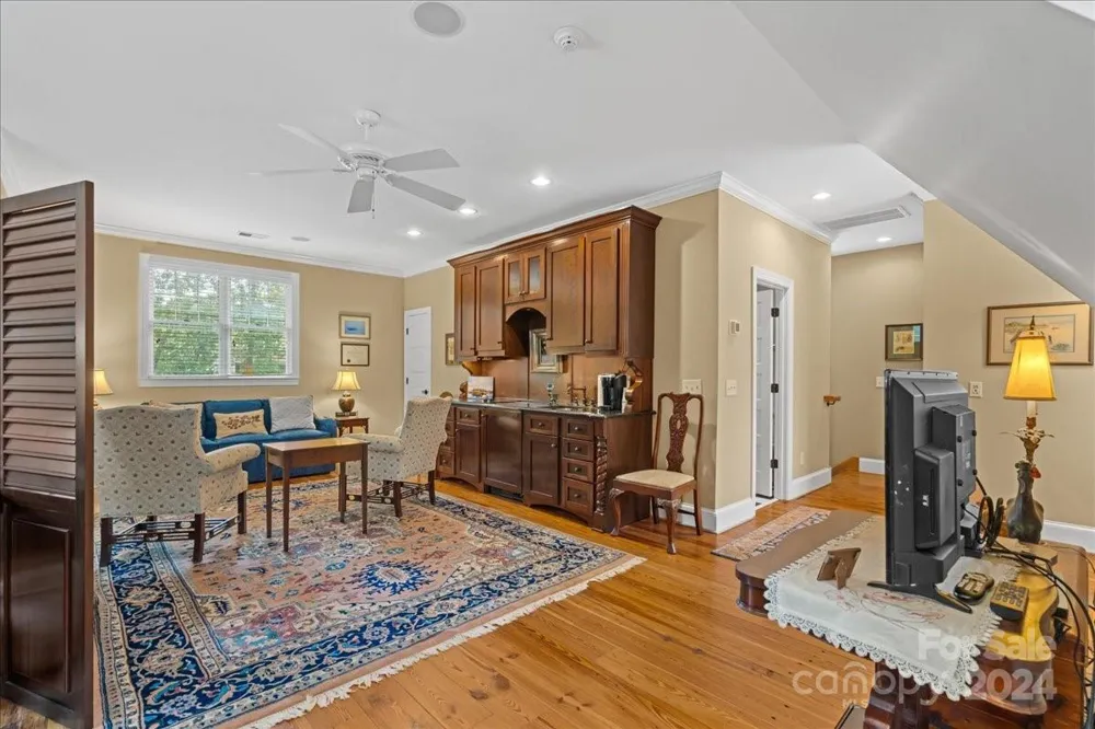 2884 Lake Road Ridgeway, SC 29130