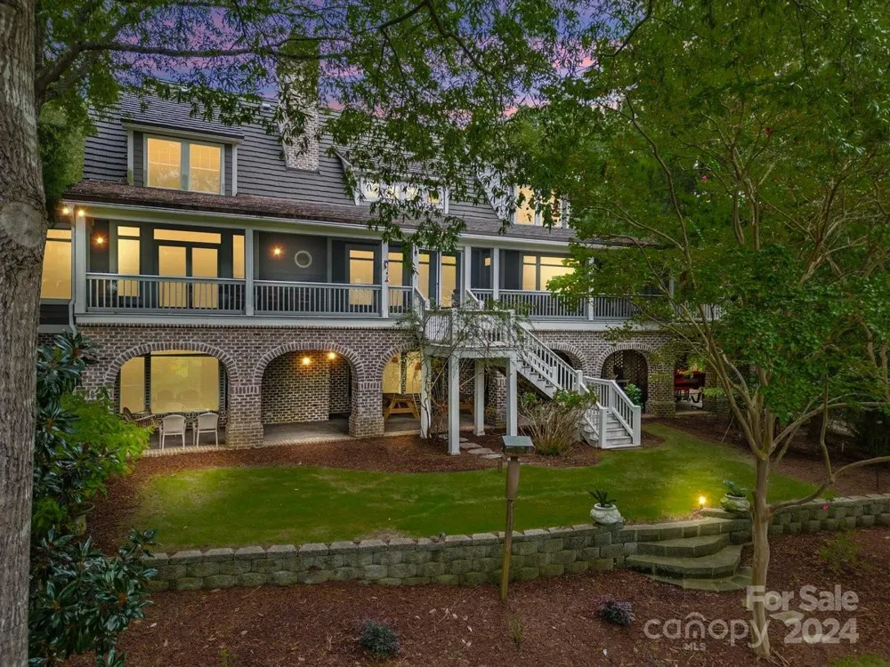 2884 Lake Road Ridgeway, SC 29130
