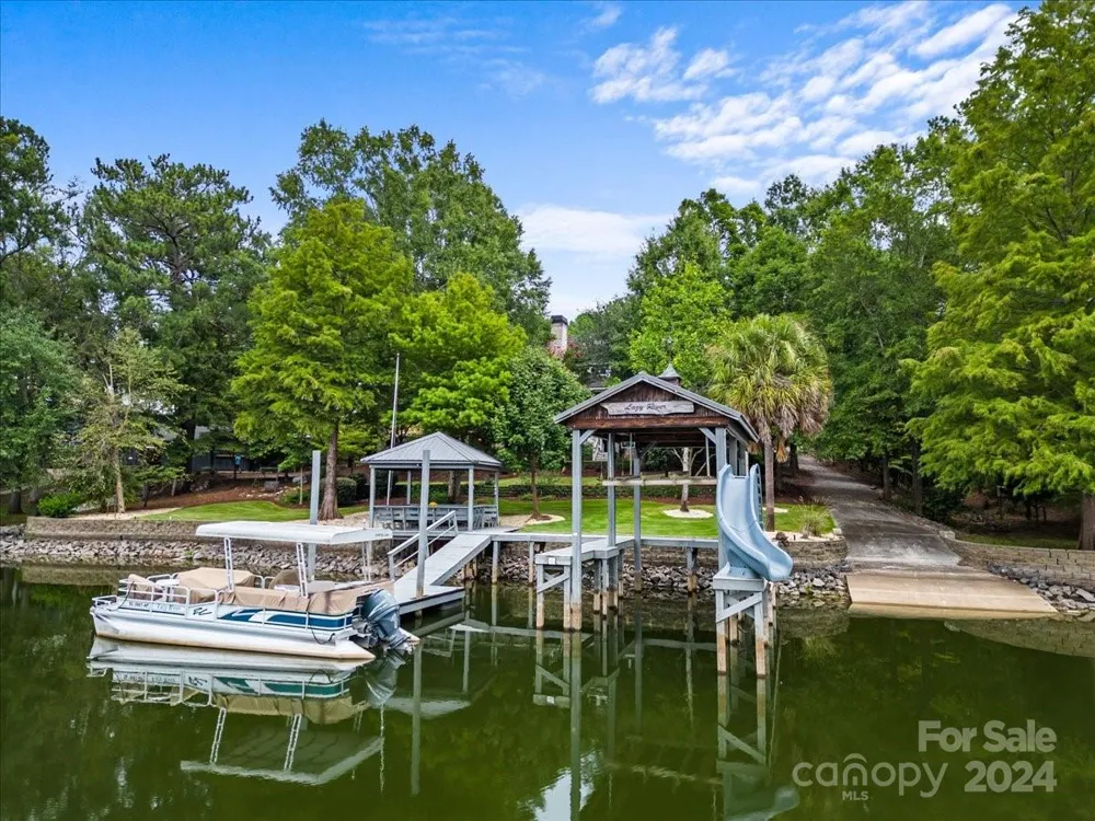 2884 Lake Road Ridgeway, SC 29130