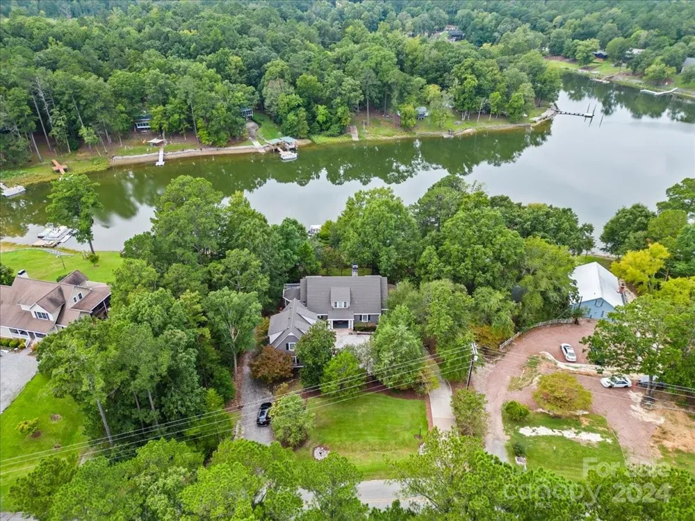 2884 Lake Road Ridgeway, SC 29130