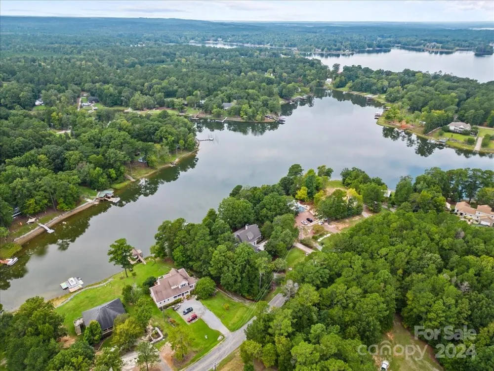 2884 Lake Road Ridgeway, SC 29130