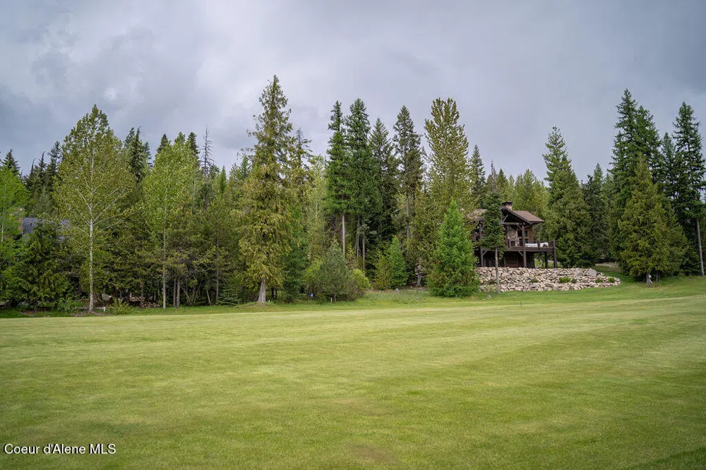 207 Long lot#4 Drive Priest Lake, ID 83856