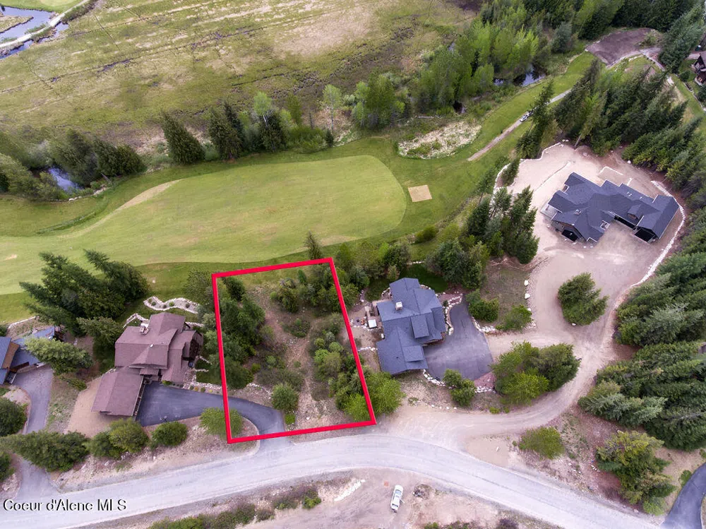 207 Long lot#4 Drive Priest Lake, ID 83856