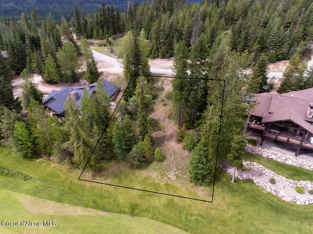 207 Long lot#4 Drive Priest Lake, ID 83856