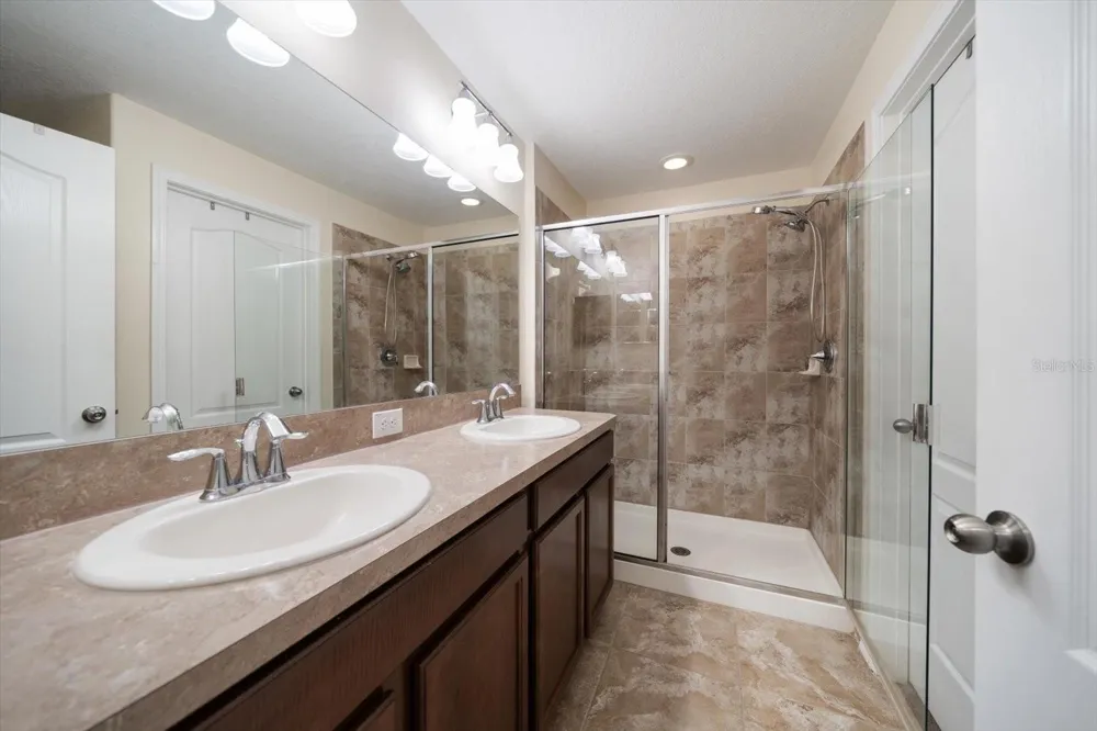2011 HAWKS VIEW DRIVE Ruskin, FL 33570