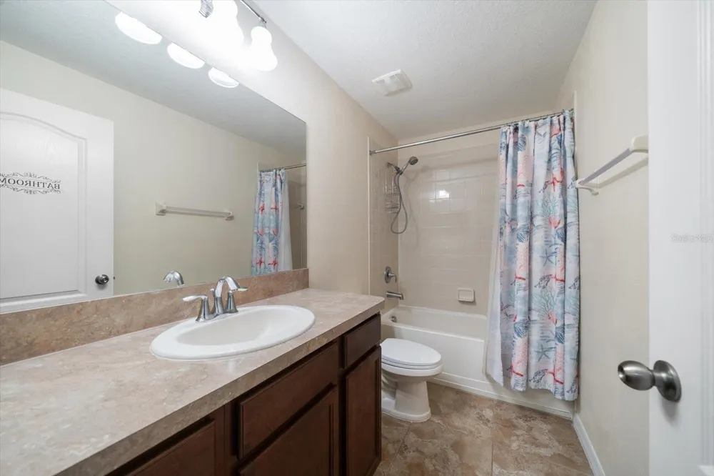 2011 HAWKS VIEW DRIVE Ruskin, FL 33570
