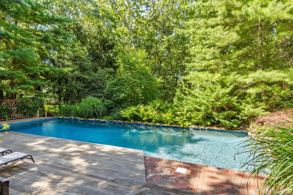 53 Cedar Lane W Remsenburg, NY 11960