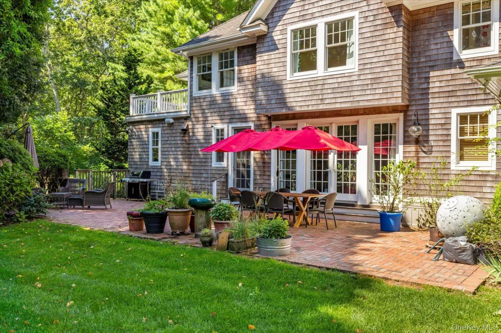 53 Cedar Lane W Remsenburg, NY 11960