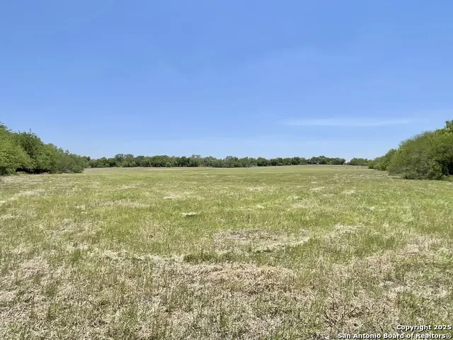 TRACT 4 West King Lane Beeville, TX 78142