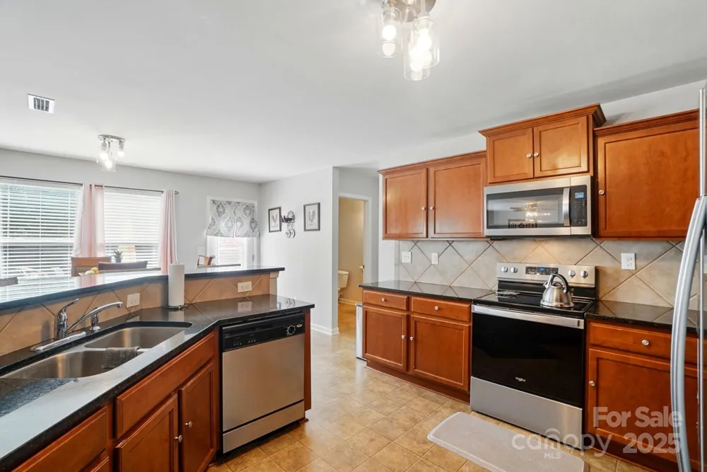 3272 Saddlebrook Drive Midland, NC 28107