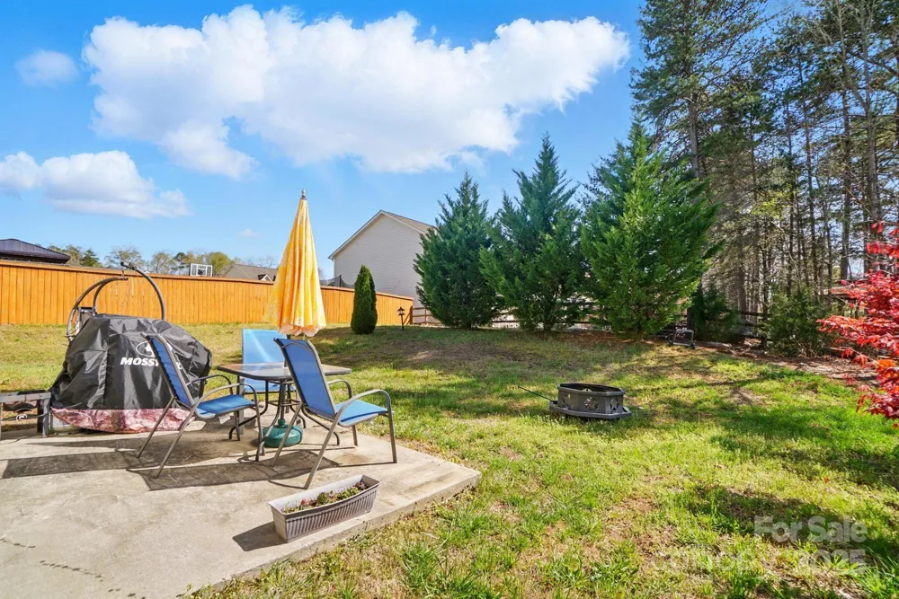 3272 Saddlebrook Drive Midland, NC 28107