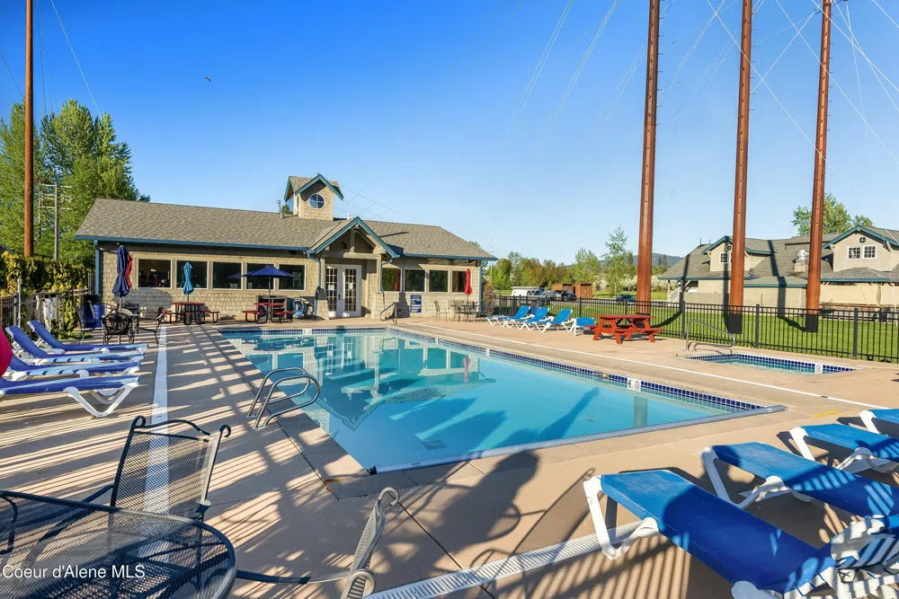 424 Becker Lane Dover, ID 83825