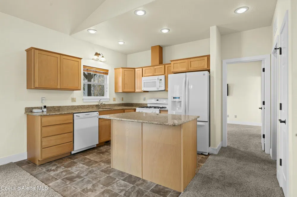 424 Becker Lane Dover, ID 83825