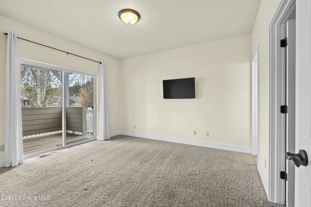 424 Becker Lane Dover, ID 83825
