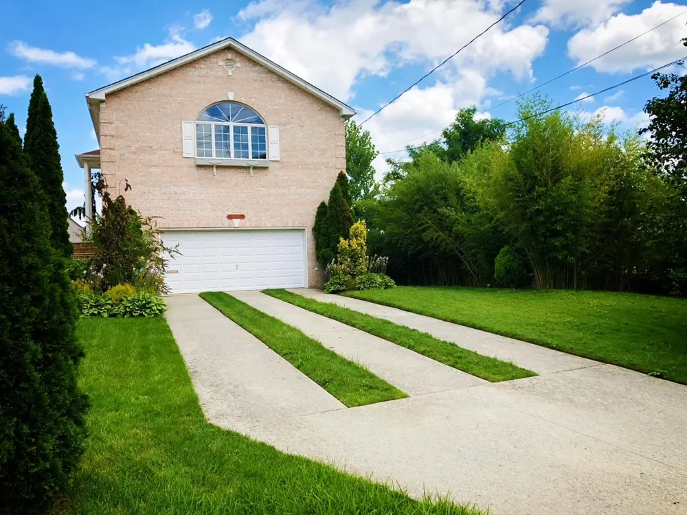 150-129 Powells Cove Boulevard Whitestone, NY 11357