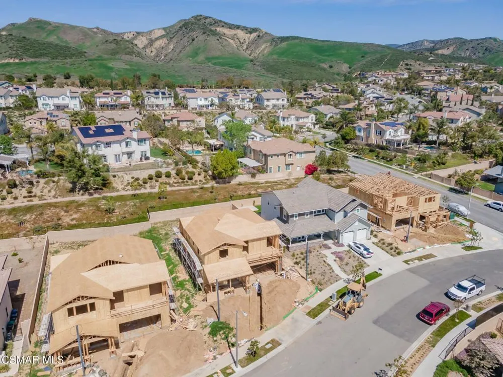 4687 Summit Avenue Simi Valley, CA 93063