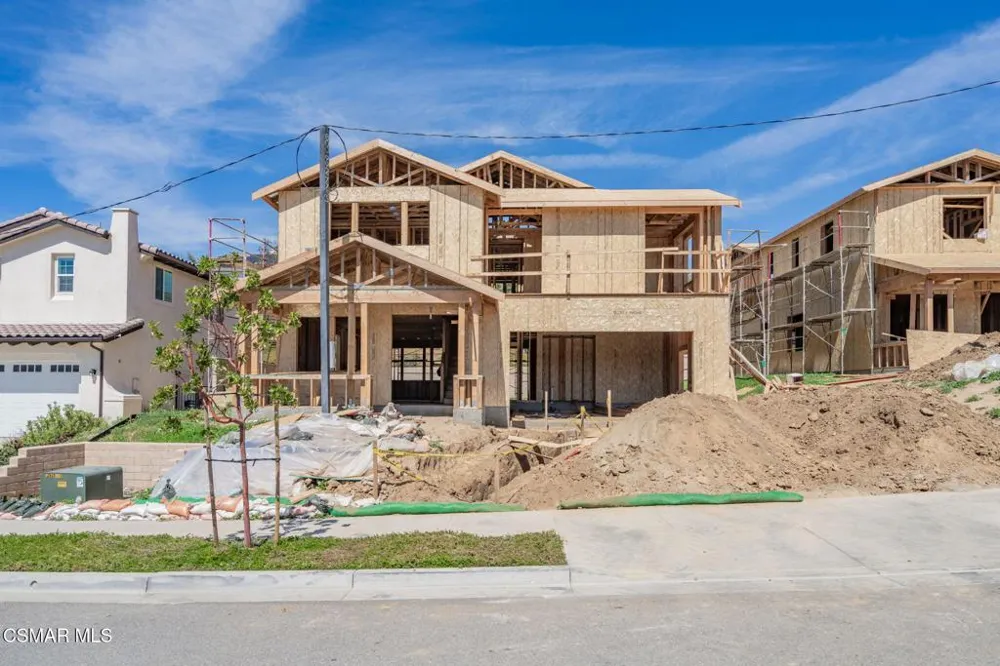 4687 Summit Avenue Simi Valley, CA 93063