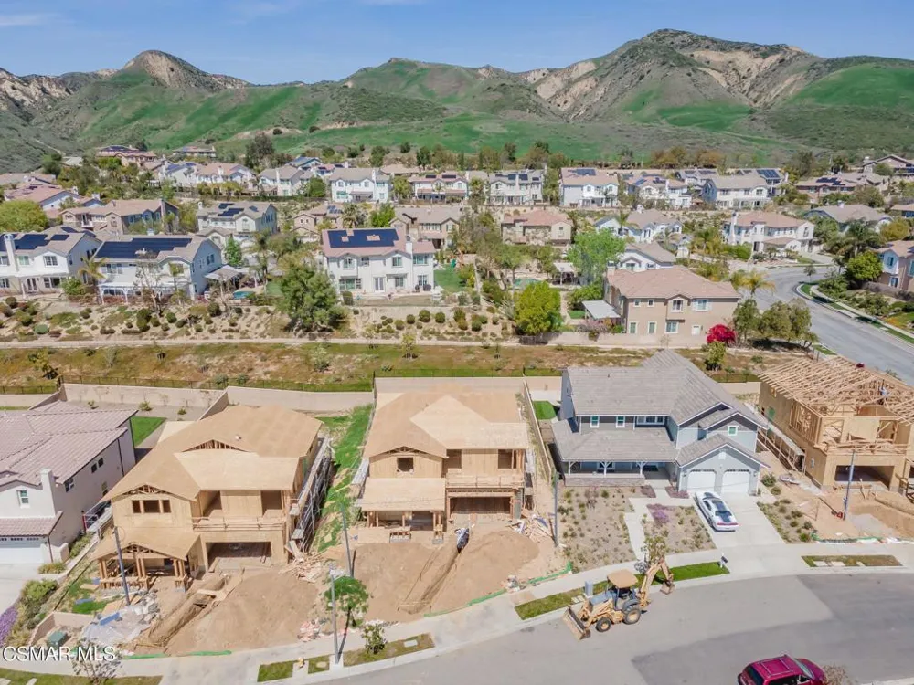 4687 Summit Avenue Simi Valley, CA 93063