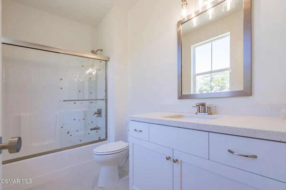 4687 Summit Avenue Simi Valley, CA 93063
