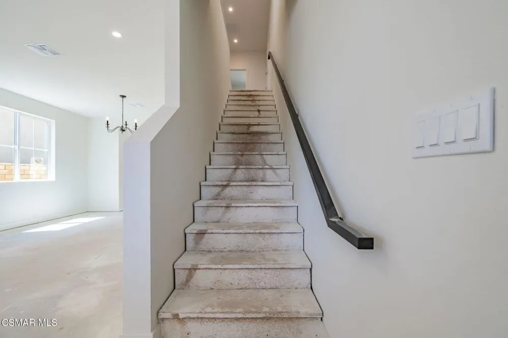 4687 Summit Avenue Simi Valley, CA 93063