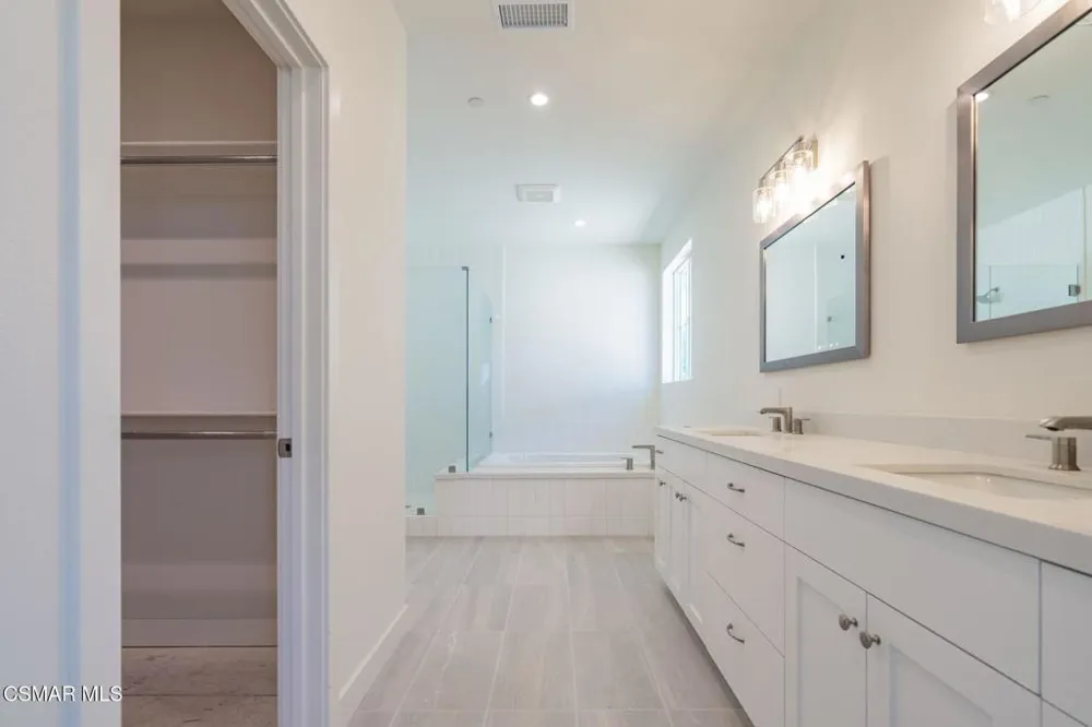 4687 Summit Avenue Simi Valley, CA 93063