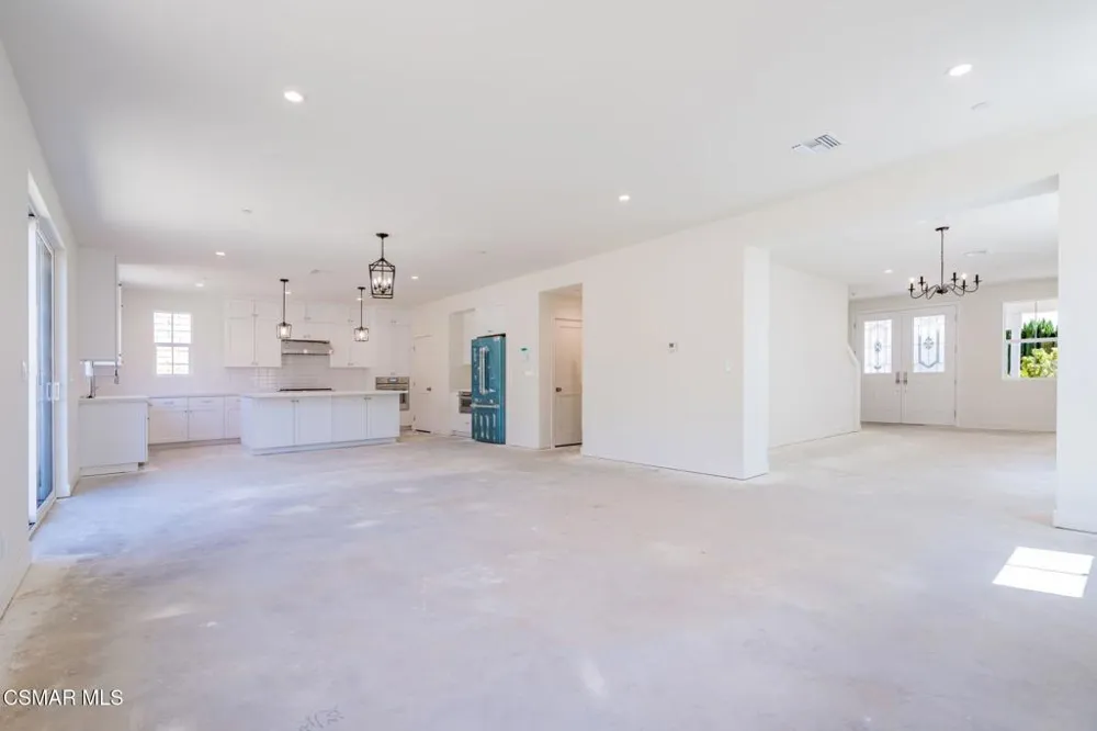 4687 Summit Avenue Simi Valley, CA 93063