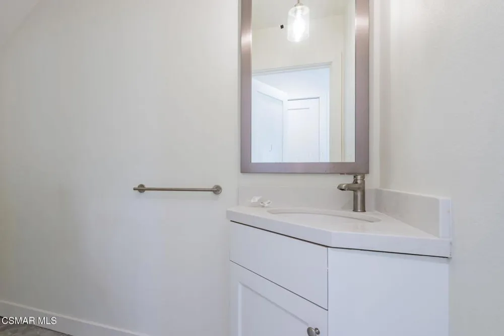 4687 Summit Avenue Simi Valley, CA 93063