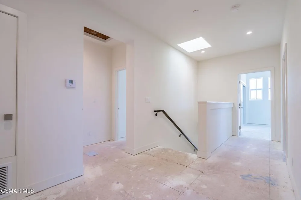 4687 Summit Avenue Simi Valley, CA 93063