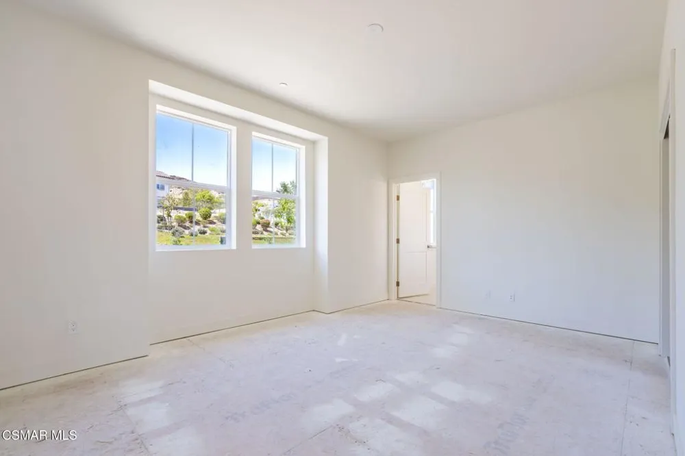 4687 Summit Avenue Simi Valley, CA 93063