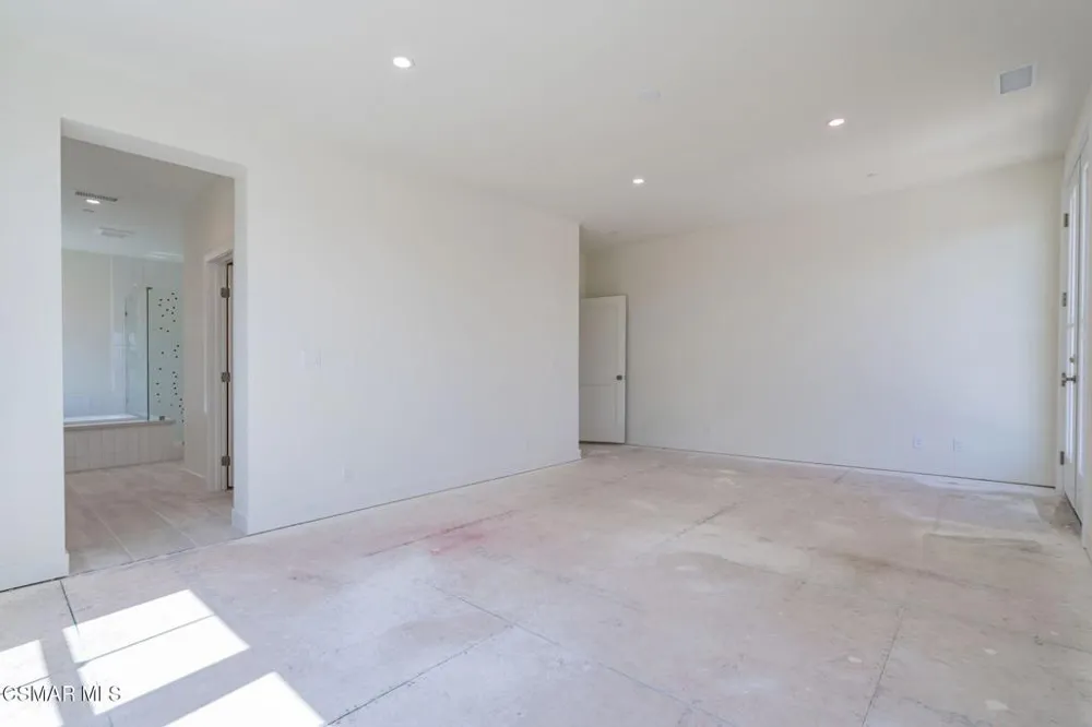 4699 Summit Avenue Simi Valley, CA 93063