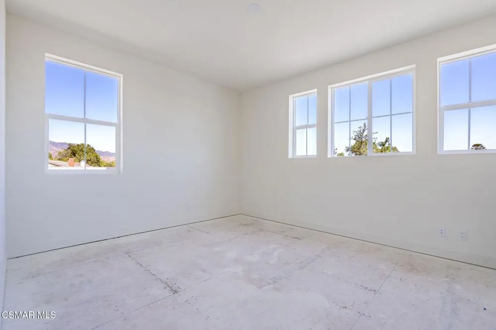 4699 Summit Avenue Simi Valley, CA 93063