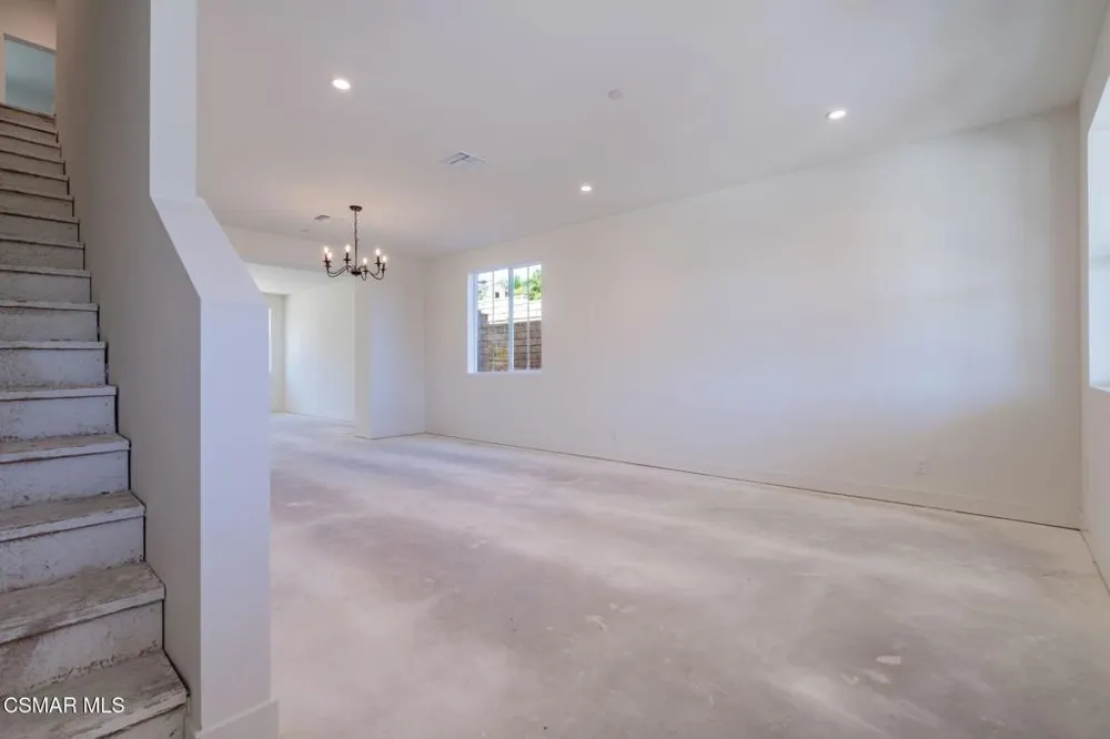 4699 Summit Avenue Simi Valley, CA 93063