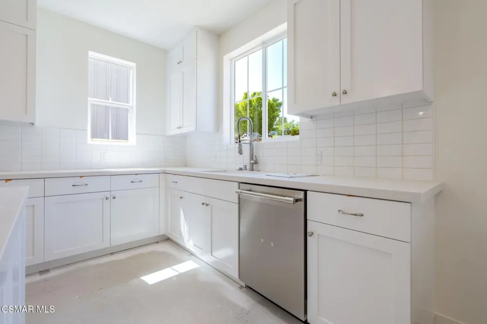 4699 Summit Avenue Simi Valley, CA 93063