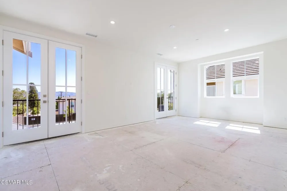 4699 Summit Avenue Simi Valley, CA 93063