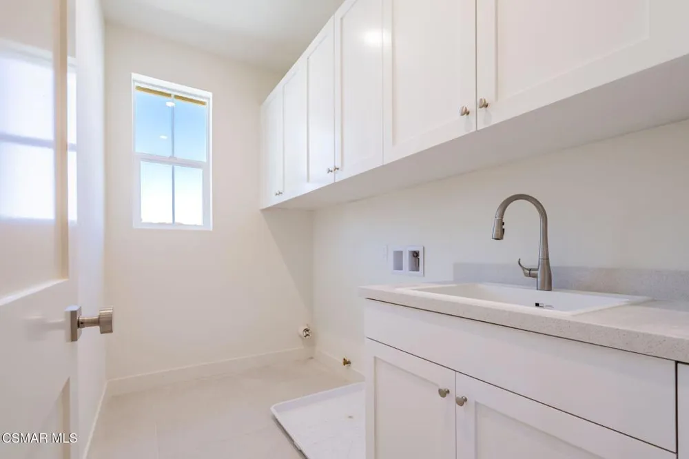 4699 Summit Avenue Simi Valley, CA 93063