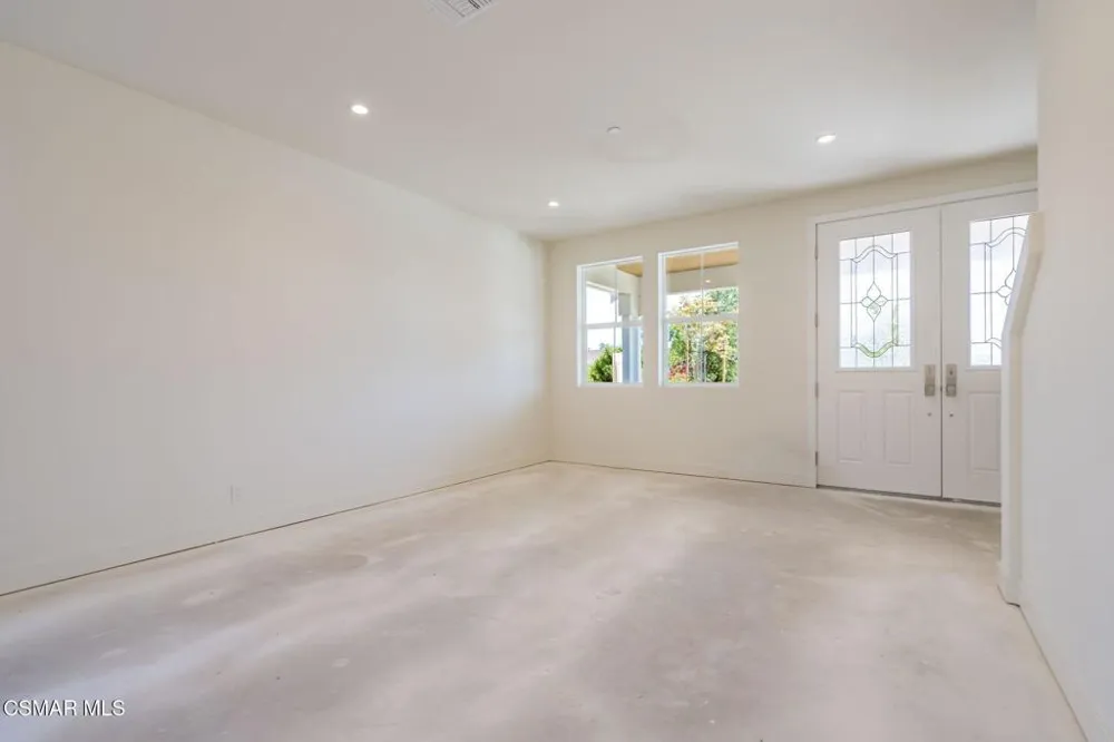 4699 Summit Avenue Simi Valley, CA 93063