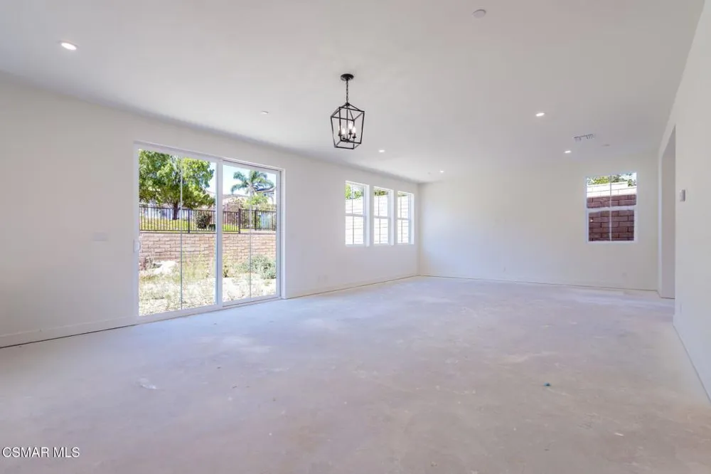 4699 Summit Avenue Simi Valley, CA 93063