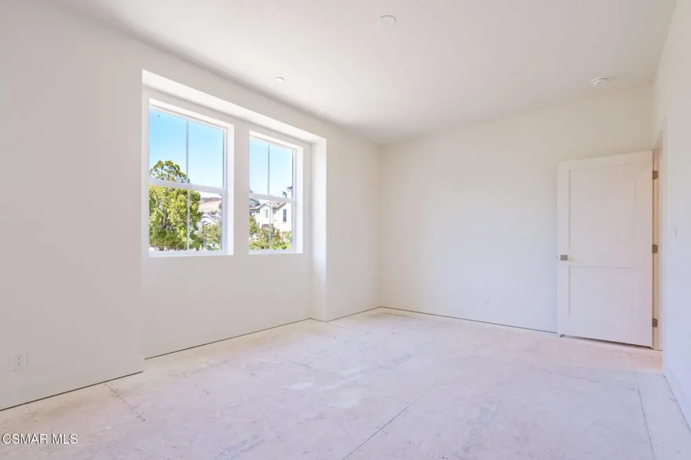 4699 Summit Avenue Simi Valley, CA 93063