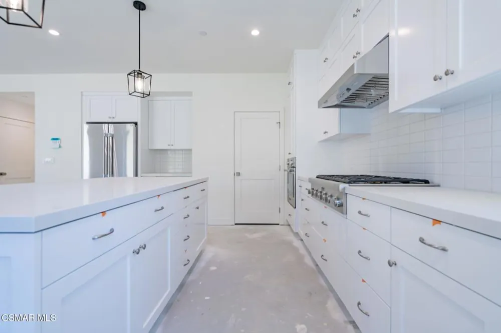 4699 Summit Avenue Simi Valley, CA 93063