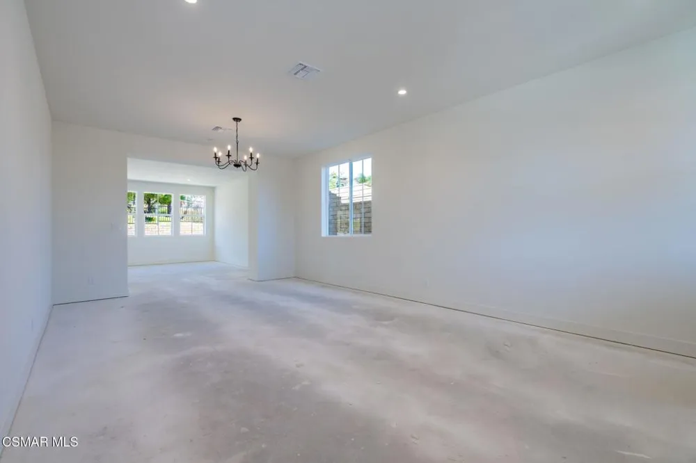 4699 Summit Avenue Simi Valley, CA 93063