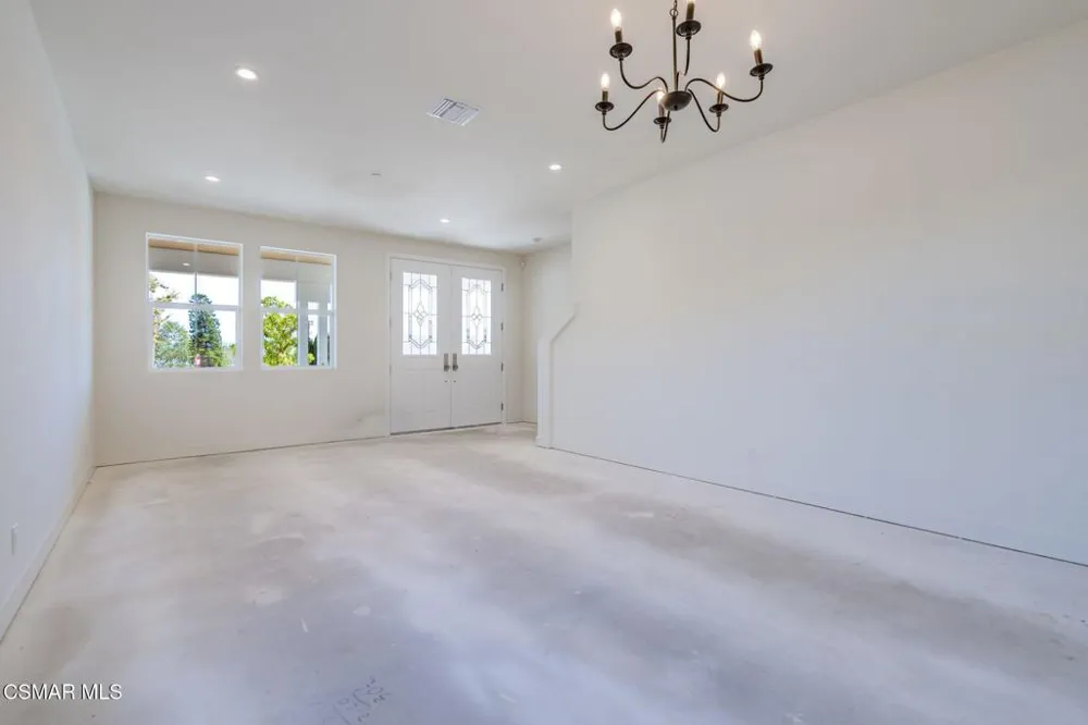 4699 Summit Avenue Simi Valley, CA 93063