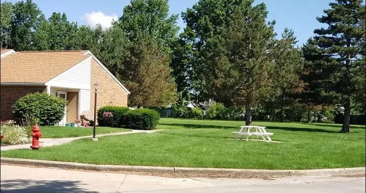 41 E Washington St Washington, OH 44857